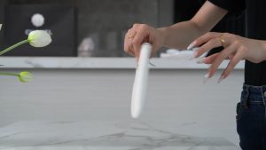 小号白色金扣 图1