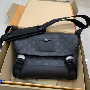 Lv男款邮差包 图1