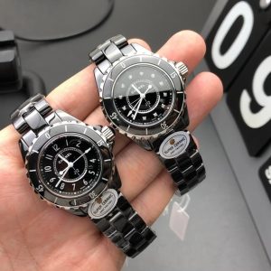 超级陶瓷新品——香奈儿J12系列33腕表,采用与原版一致的高密度钢化陶瓷材质铸造而成,质地轻 抗磨损 不过敏 永不褪色, 图1