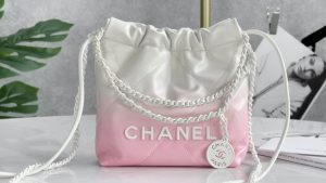 Chanel 24S 渐变粉色mini 22bag 图1