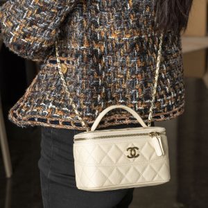 Chanel 25c 新款 手柄盒子包 荔枝牛 米白 图7