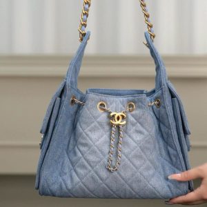 Chanel small hobo bag 牛仔蓝小号 图1
