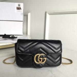 。【原厂皮配置全套包装】GG Marmont Mini 采用原装进口意大利原厂皮,顶级对版五金,柔软的皮质更凸显质感,背 图1