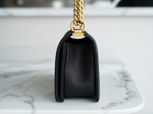 Chanel leboy 大球纹黑金中号 图8
