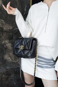 CHANEL BAG 经典黑 小号 图5