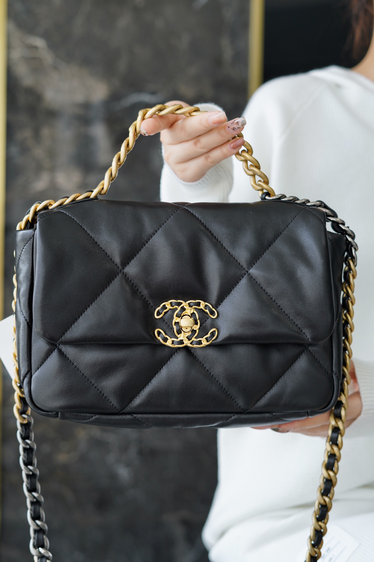 CHANEL BAG 经典黑 小号 图9