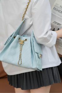 Chanel small hobo 蒂芙尼蓝小号 图7
