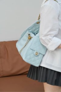 Chanel small hobo 蒂芙尼蓝小号 图9