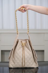 Chanel hobo bag 杏色鱼子酱 中号 图1