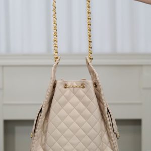 Chanel hobo bag 杏色鱼子酱 中号 图2