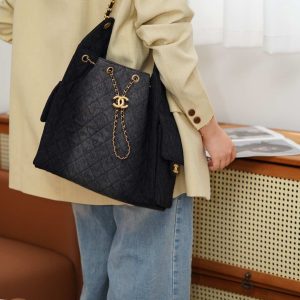 Chanel hobo bag 黑色牛仔 中号 图1