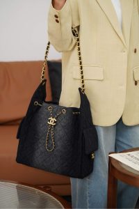 Chanel hobo bag 黑色牛仔 中号 图9