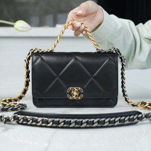 CHANEL 23p 新款19woc 黑金 图1