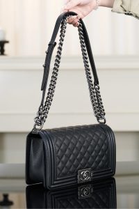 Chanel Leboy 小球纹 黑银中号 图3