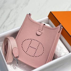 半手工『Mini Evelyne』 图1
