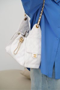 Chanel small hobo 白色 鱼子酱 小号 图3