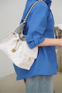 Chanel small hobo 白色 鱼子酱 小号 图7