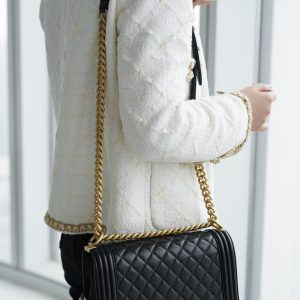 Chanel Leboy 小羊皮黑金中号 图3