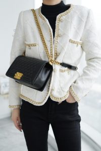 Chanel Leboy 小羊皮黑金中号 图4
