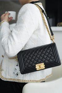 Chanel Leboy 小羊皮黑金中号 图8
