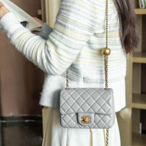 Chanel 金球方胖子 灰蓝色 图4