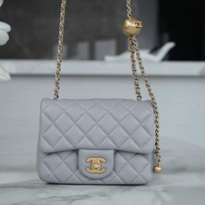 Chanel 金属球方胖子 浅灰 图2