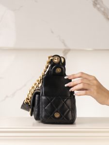 CHAENL 25c 小号嬉皮 hobo bag 黑金 图7