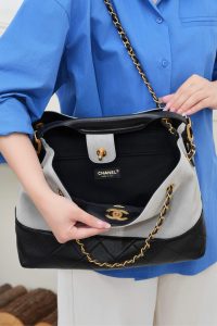 Chanel 25A 麂皮购物袋 灰色小号 图3