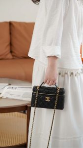 Chanel 25P 新款饭盒包 黑金 荔枝牛 图4