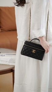 Chanel 25P 新款饭盒包 黑金 荔枝牛 图8