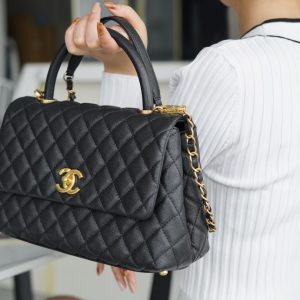 CHANEL Coco handle 牛皮手柄 黑色 中号 图9