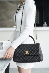 CHANEL Coco handle 牛皮手柄 黑色 中号 图3