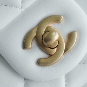 Chanel 金属球方胖子 白色 图9