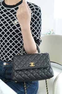 CHANEL 23P Coco handle 黑色 小号 图4