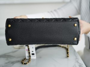 CHANEL Coco handle 牛皮手柄 黑色 中号 图6