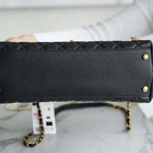 CHANEL Coco handle 牛皮手柄 黑色 中号 图6