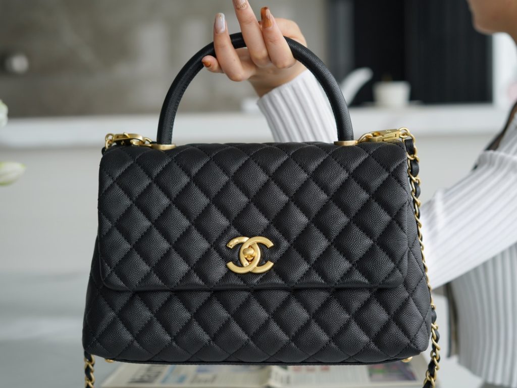 CHANEL Coco handle 牛皮手柄 黑色 中号 图1