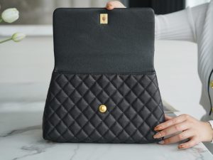 CHANEL Coco handle 牛皮手柄 黑色 中号 图7