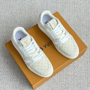 L. v TRAINER 情侣款运动鞋 重工科技打造特别版 变色龙 一鞋两穿 进口小牛皮打造,立体logo压印别有一番风 图1