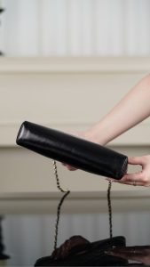 Chanel 31bag Mini 黑金 图9