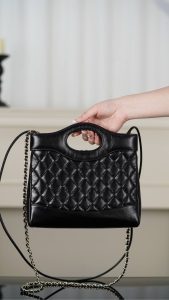 Chanel 31bag Mini 黑金 图2