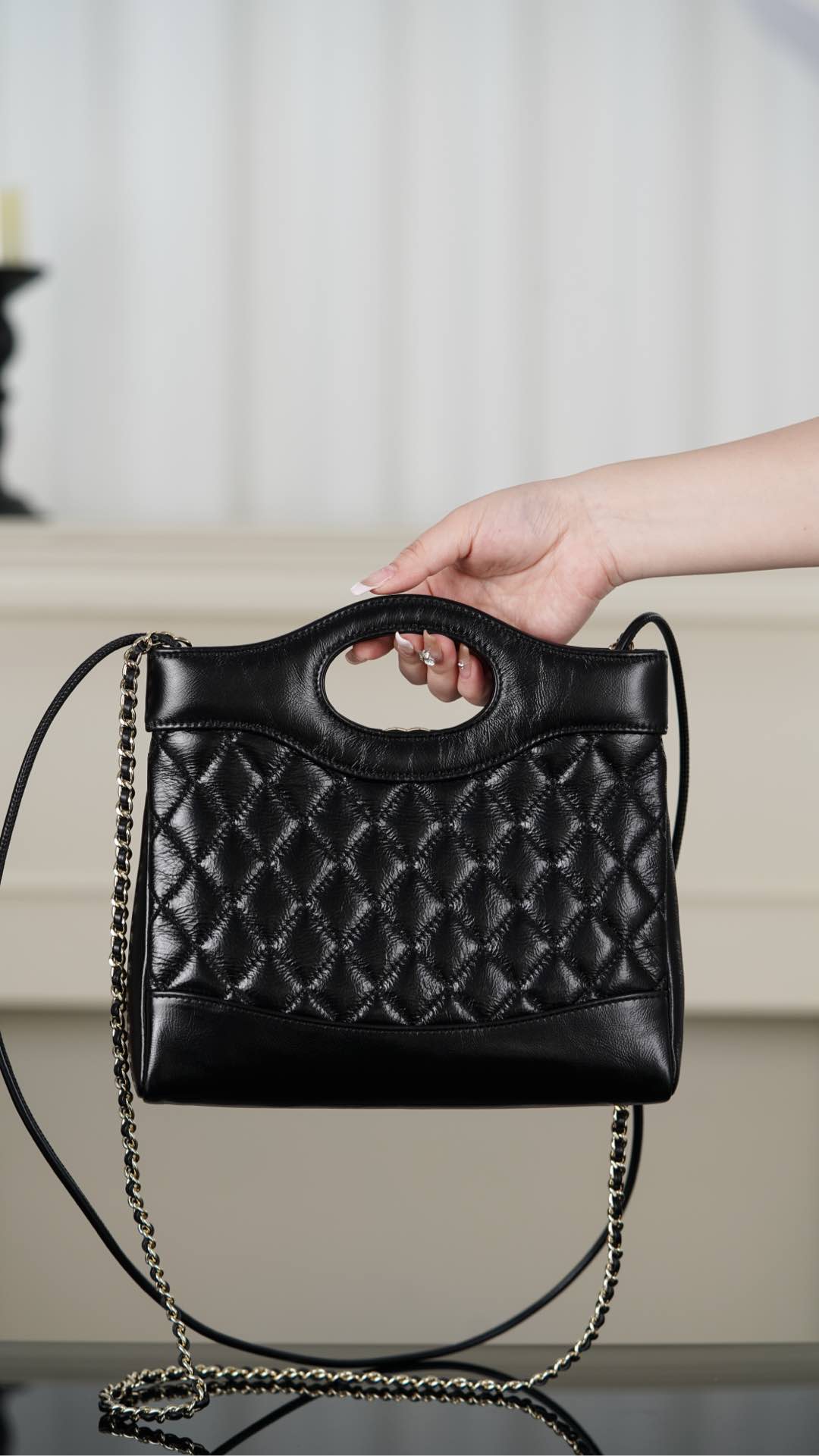Chanel 31bag Mini 黑金 图2