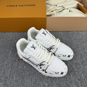 上新 1v驴牌 Trainer 牛皮革 徽标印花 圆头系带 低帮 板鞋 白色 图1