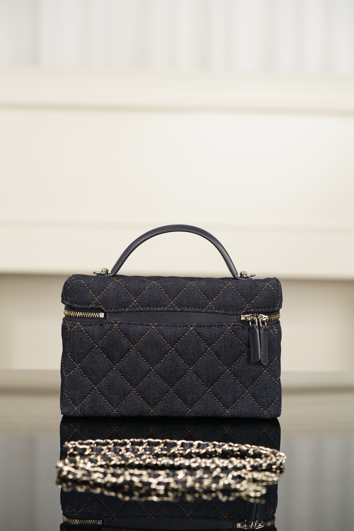 Chanel 26p 丹宁牛仔LP 饭盒包 深蓝 图2