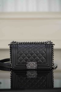 Chanel Leboy 小球纹 黑银小号 图1