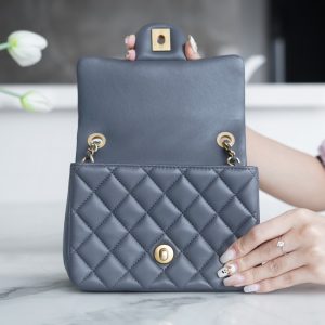Chanel 金属球方胖子 深灰色 图5