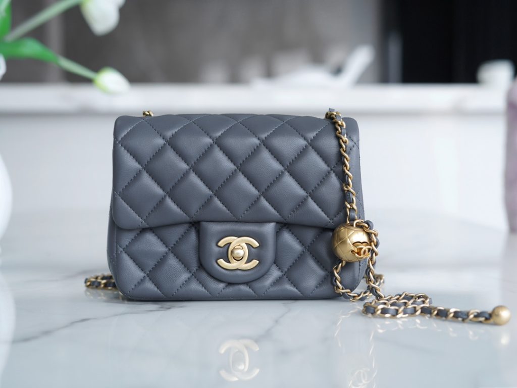 Chanel 金属球方胖子 深灰色 图1