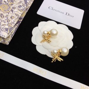 Dior 迪奥 蝴蝶蜻蜓珍珠耳钉 同款材质 925银针 图1