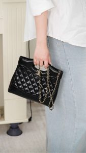 Chanel 31bag Mini 黑金 图7