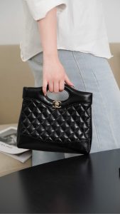 Chanel 31bag Mini 黑金 图4